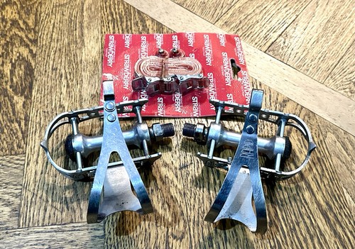 Pedali ciclismo vintage roto - vintage,