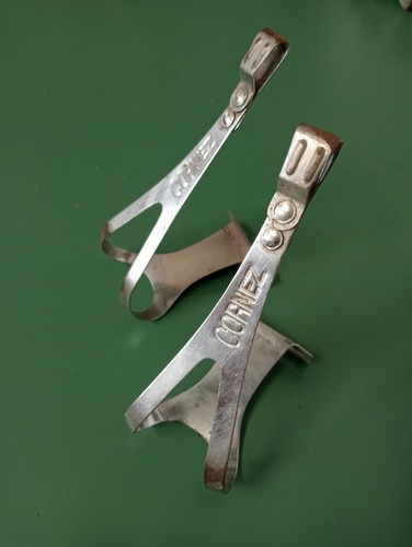 Coppia puntapiedi cornez - coppia,